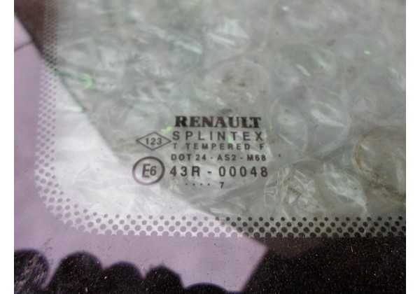 скло бокове,ліве задне Renault Scenic 1.6